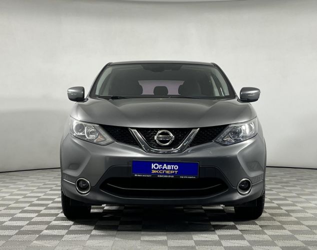 Nissan Qashqai  SE
