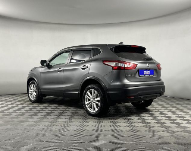 Nissan Qashqai  SE