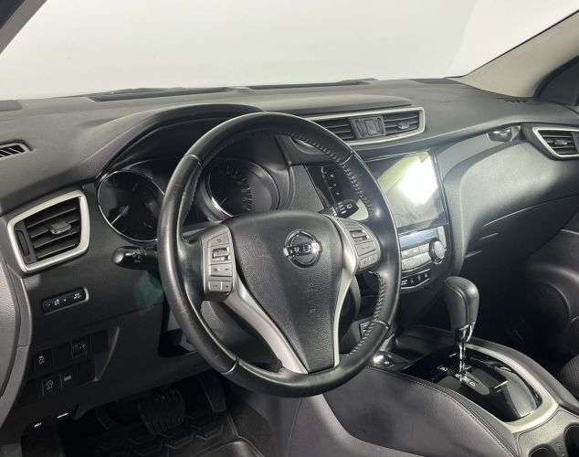 Nissan Qashqai  SE