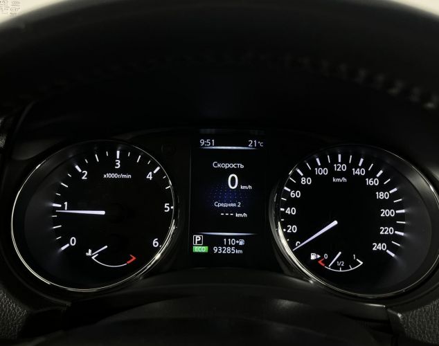 Nissan Qashqai  SE