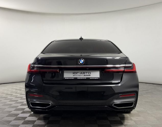BMW 7 серия  