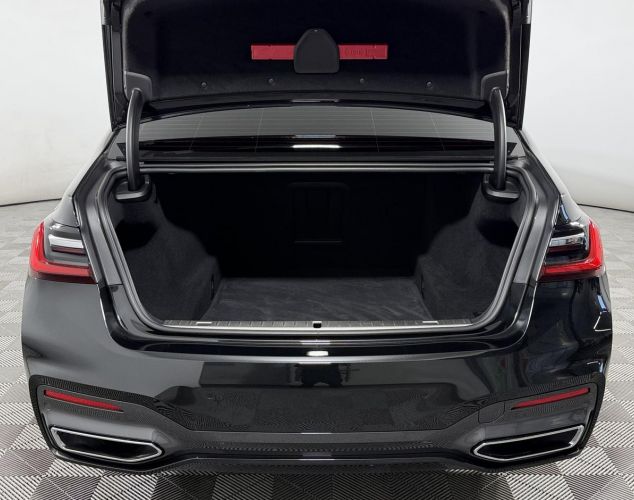 BMW 7 серия  