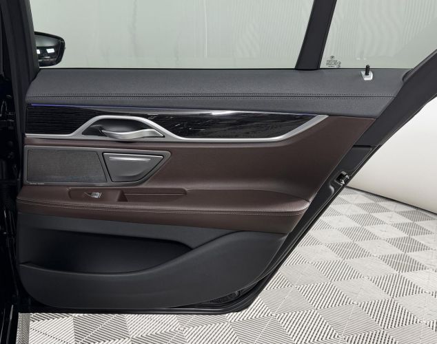 BMW 7 серия  