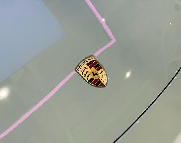 Porsche Taycan  
