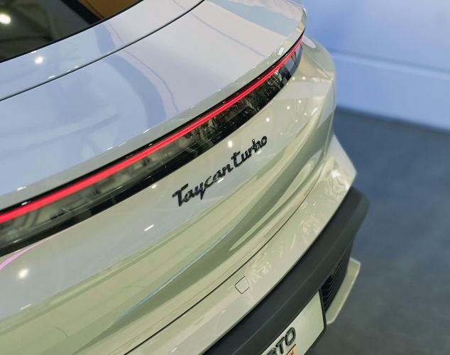 Porsche Taycan  