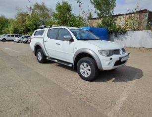 Mitsubishi L200 Base