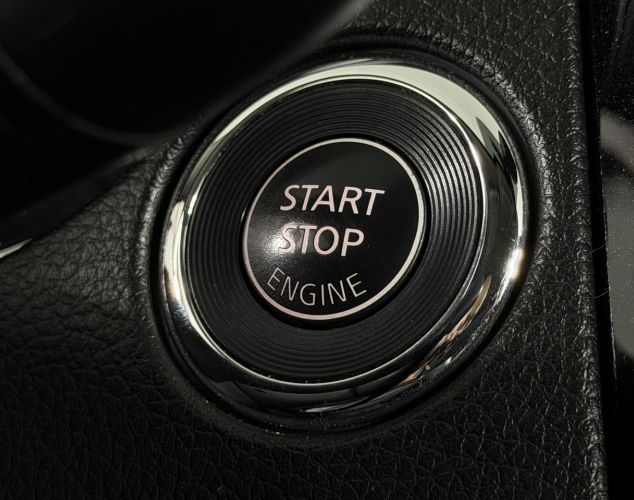 Nissan Qashqai  LE Roof