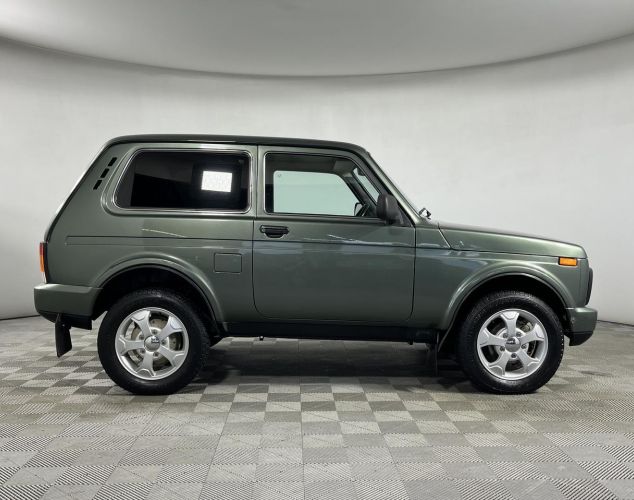 LADA (ВАЗ) Niva (4x4)  Luxe Urban