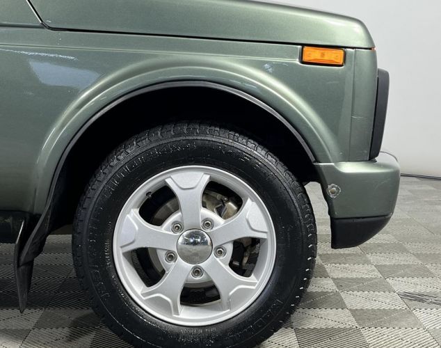 LADA (ВАЗ) Niva (4x4)  Luxe Urban
