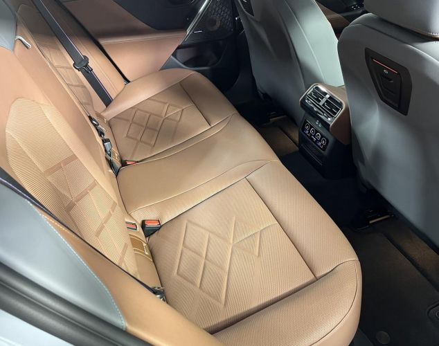 BMW 5 серия  