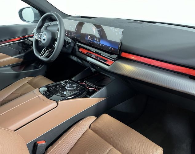 BMW 5 серия  