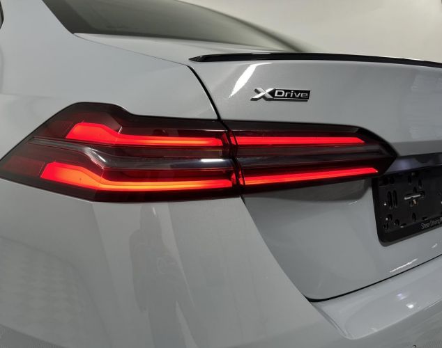 BMW 5 серия  