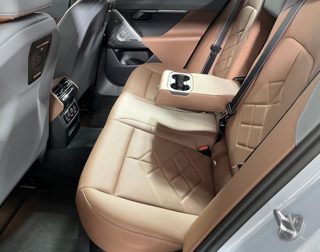 BMW 5 серия  