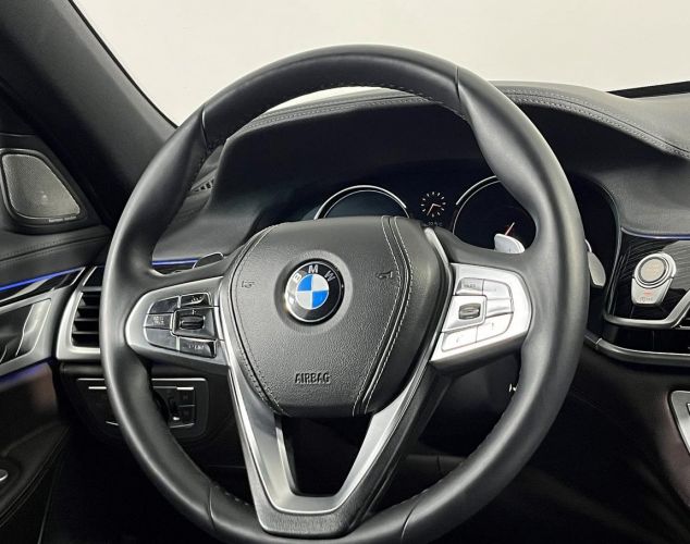 BMW 7 серия  