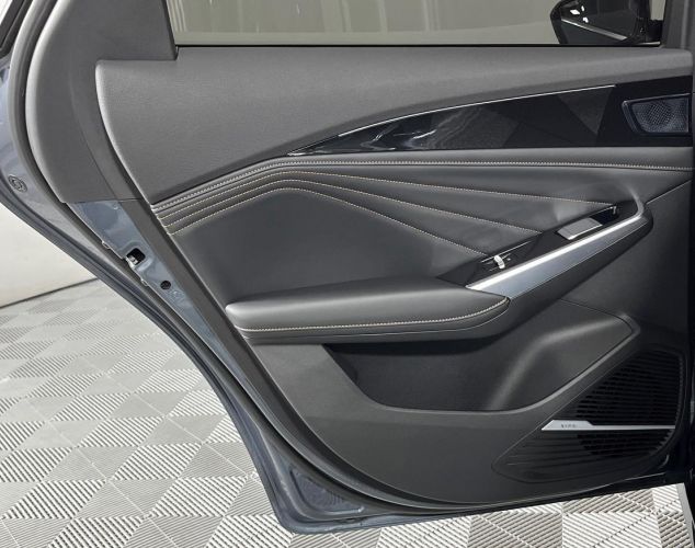 Geely Preface  Flagship