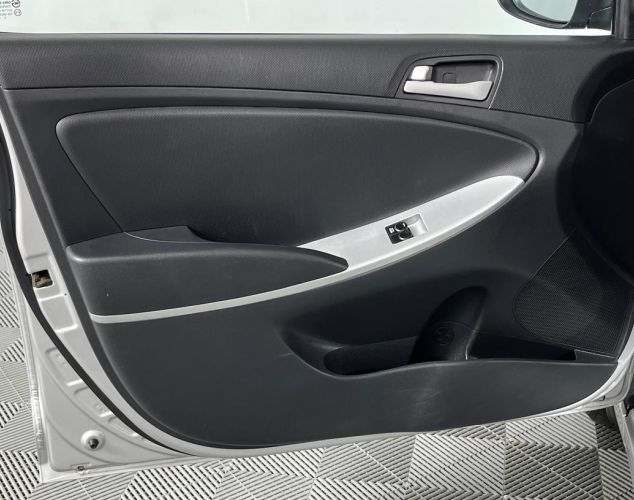 Hyundai Solaris  Active