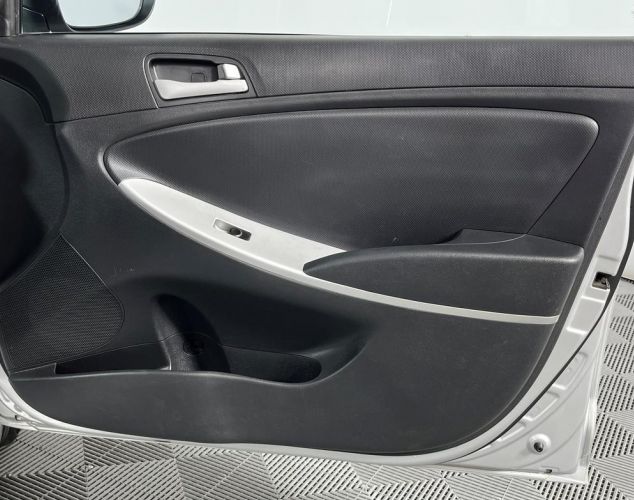 Hyundai Solaris  Active