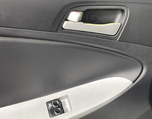 Hyundai Solaris  Active