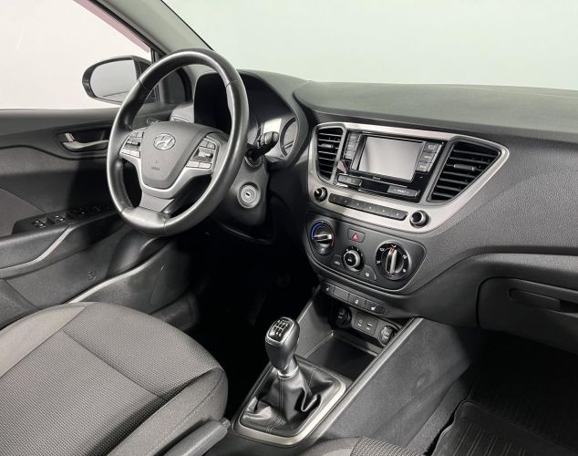 Hyundai Solaris  