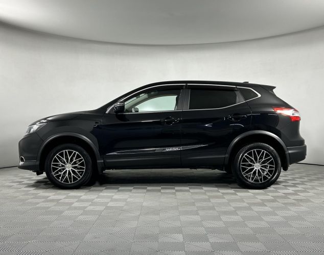 Nissan Qashqai  SE