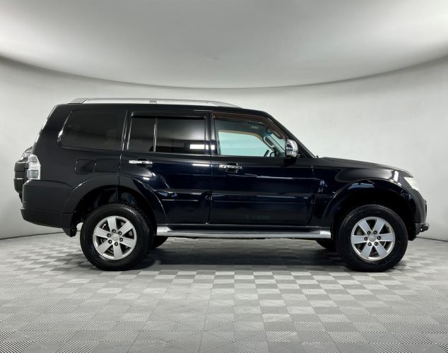 Mitsubishi Pajero  Ultimate