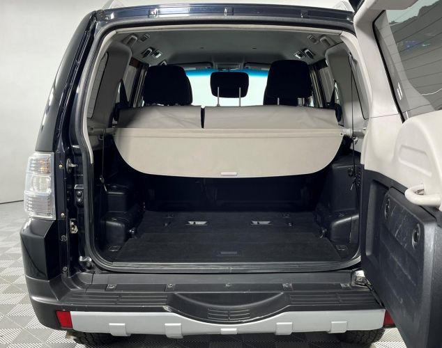 Mitsubishi Pajero  Ultimate