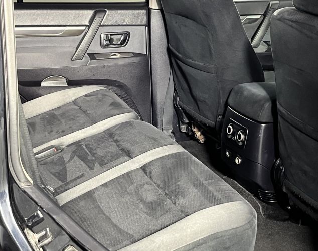 Mitsubishi Pajero  Ultimate