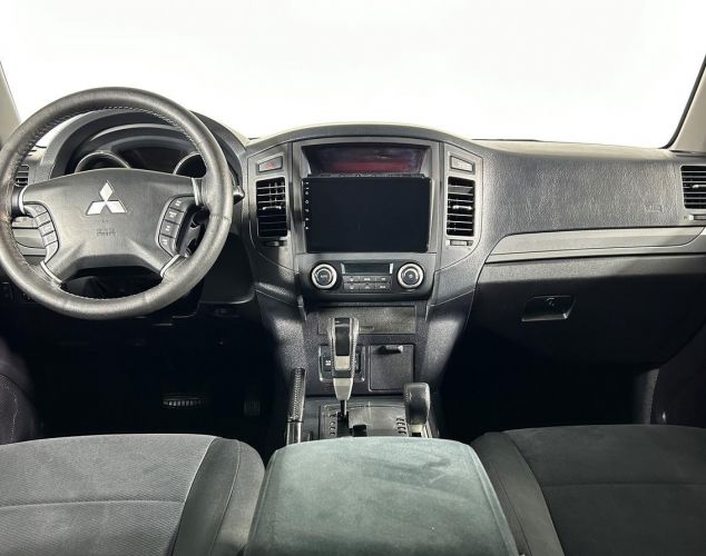 Mitsubishi Pajero  Ultimate