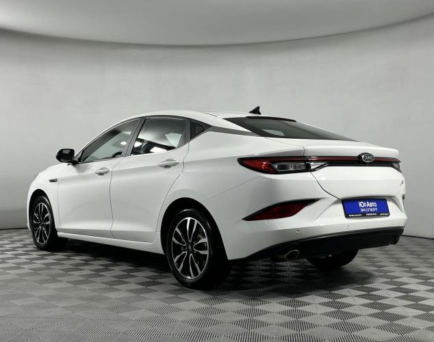 JAC J7  Tech
