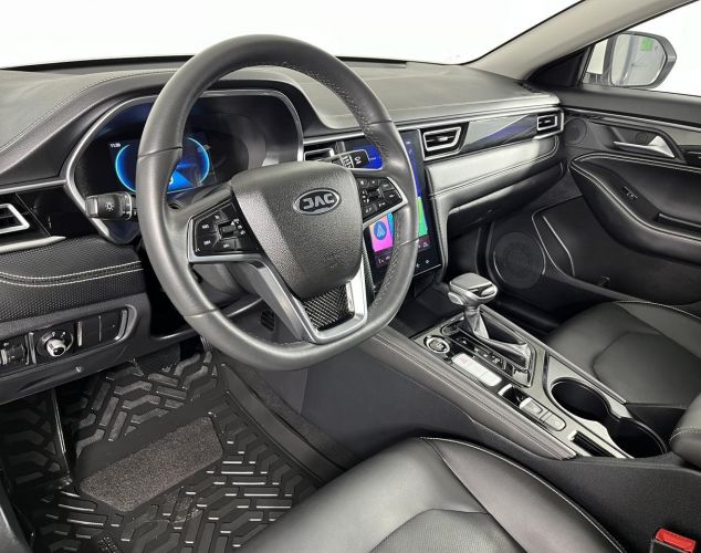 JAC J7  Tech