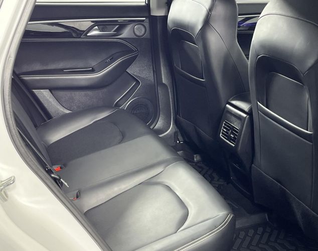JAC J7  Tech