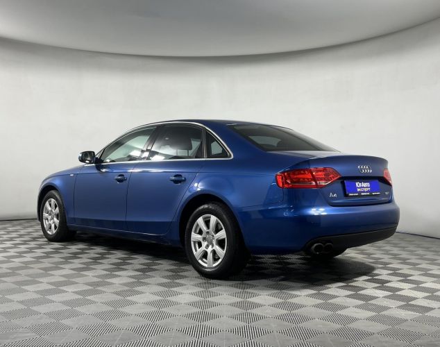Audi A4  Стандарт