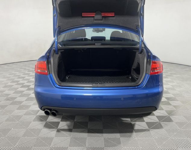 Audi A4  Стандарт