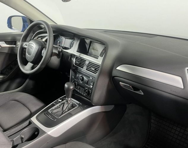 Audi A4  Стандарт