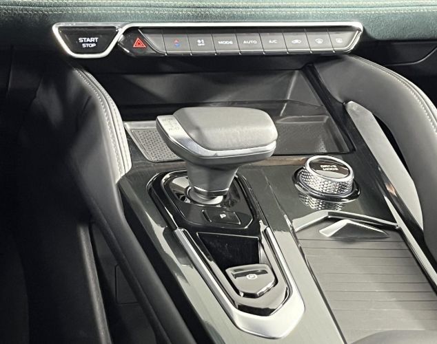 Geely Monjaro  