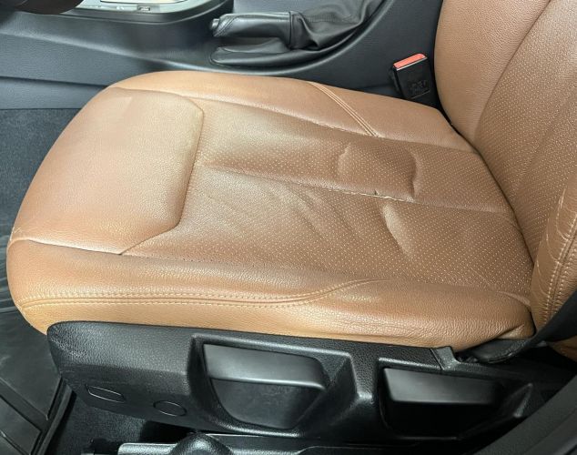 BMW 3 серия  318i Luxury Line