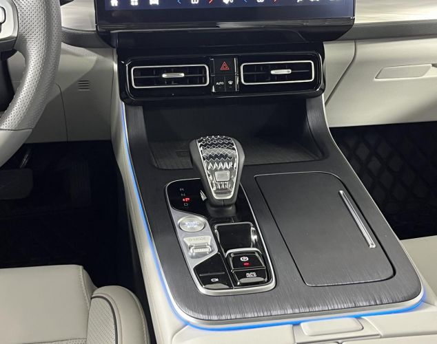 GAC GS8  