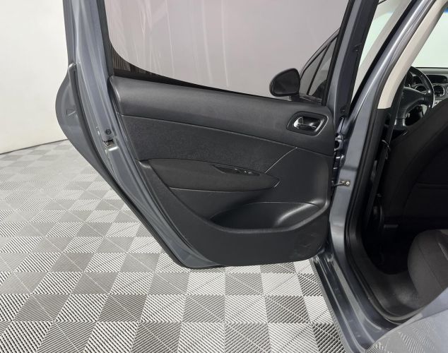Peugeot 308  Confort Pack