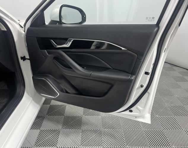 FAW Bestune B70  Exclusive