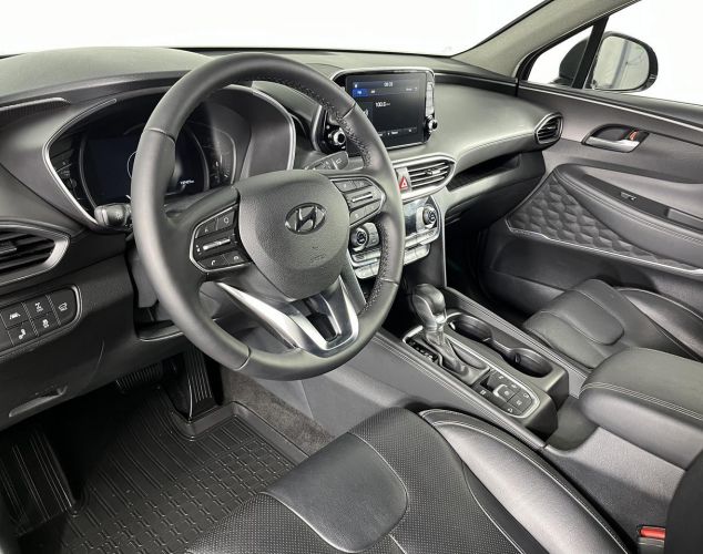 Hyundai Santa Fe  High-Tech + Exclusive