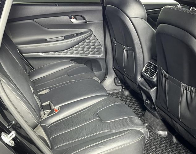 Hyundai Santa Fe  High-Tech + Exclusive