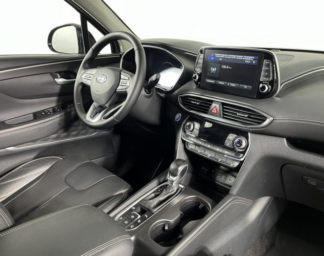Hyundai Santa Fe  High-Tech + Exclusive