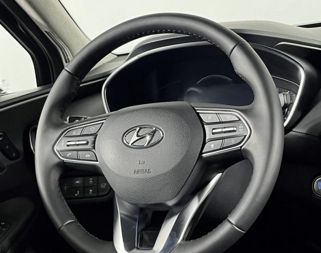 Hyundai Santa Fe  High-Tech + Exclusive