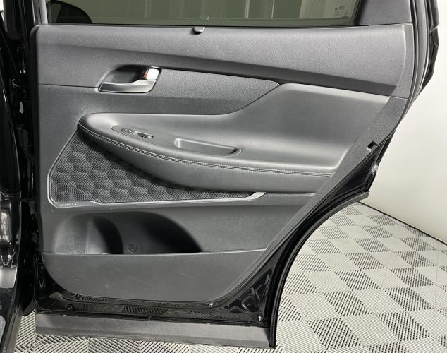 Hyundai Santa Fe  High-Tech + Exclusive