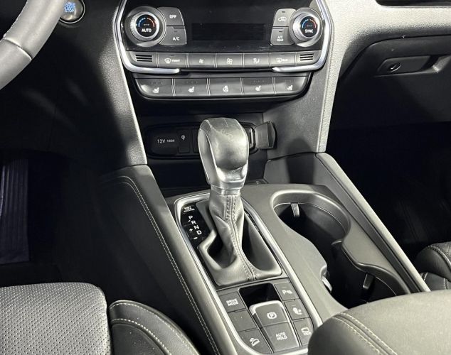 Hyundai Santa Fe  High-Tech + Exclusive