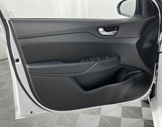 Hyundai Solaris  Comfort + Light+ Advanced+Safety