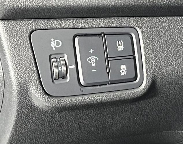 Hyundai Solaris  Comfort + Light+ Advanced+Safety