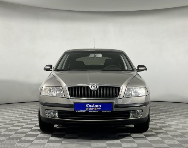 ŠKODA Octavia  Base