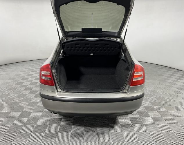 ŠKODA Octavia  Base
