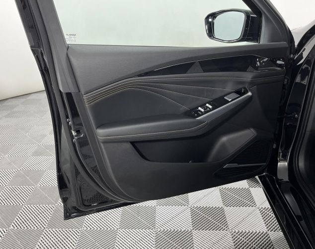 Geely Preface  Flagship